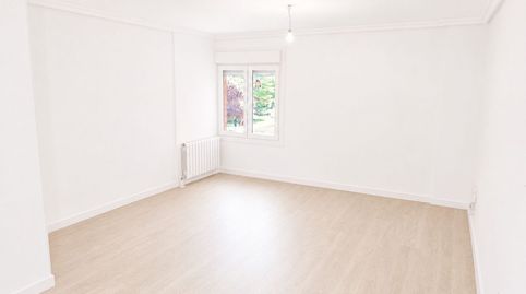 Photo 3 of Flat for sale in Calle Los Robles, 20, San Juanillo, Palencia Capital
