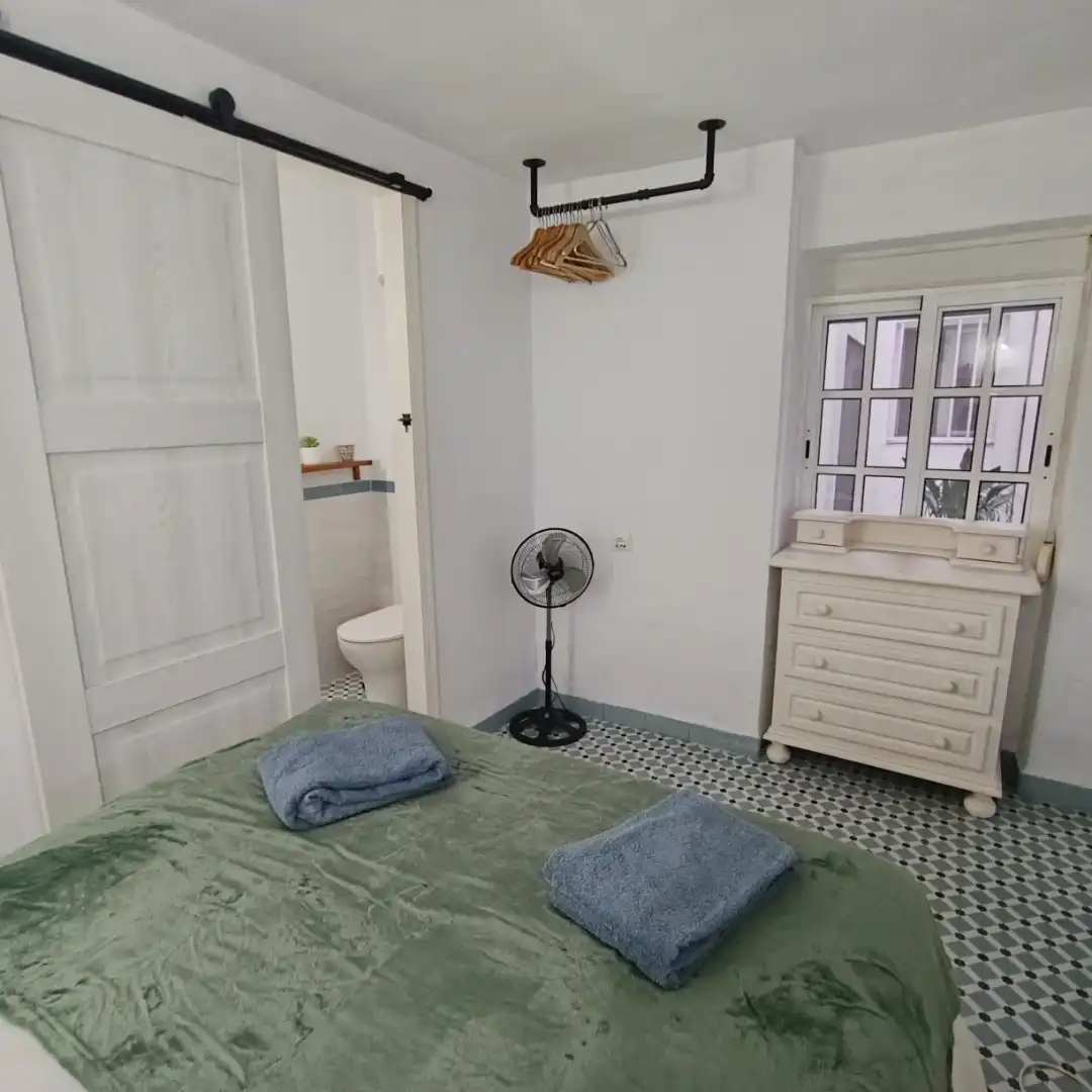 Wohnung zum Verkauf in Calle Paseo de las Cobijadas, 39, Vejer de la Frontera Schlafzimmer von Wohnung zum Verkauf in Vejer de la Frontera mit Klimaanlage, Terrasse und Balkon