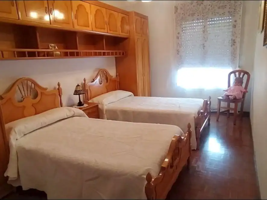 Wohnung zur Miete in Calle Estacion, 9, Santa Marina - Polígono Schlafzimmer von Wohnung zur Miete in Mieres (Asturias)