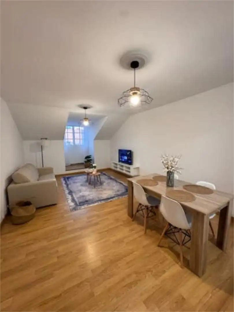 Apartamento de alquiler en Vilagarcía Sala de estar de Apartamento de alquiler en Vilagarcía de Arousa con Calefacción y Amueblado