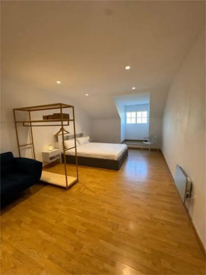 Apartamento de alquiler en Vilagarcía Habitación de Apartamento de alquiler en Vilagarcía de Arousa con Calefacción y Amueblado