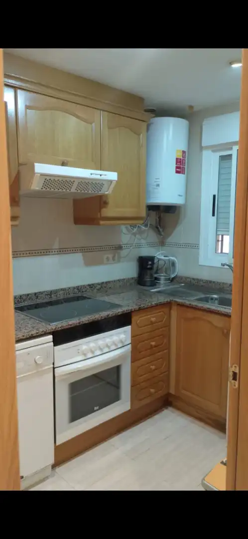 Apartamento de alquiler en Avenida Jardín, 49, Costa Caribe Cocina de Apartamento de alquiler en Oropesa del Mar / Orpesa con Aire acondicionado, Calefacción y Amueblado