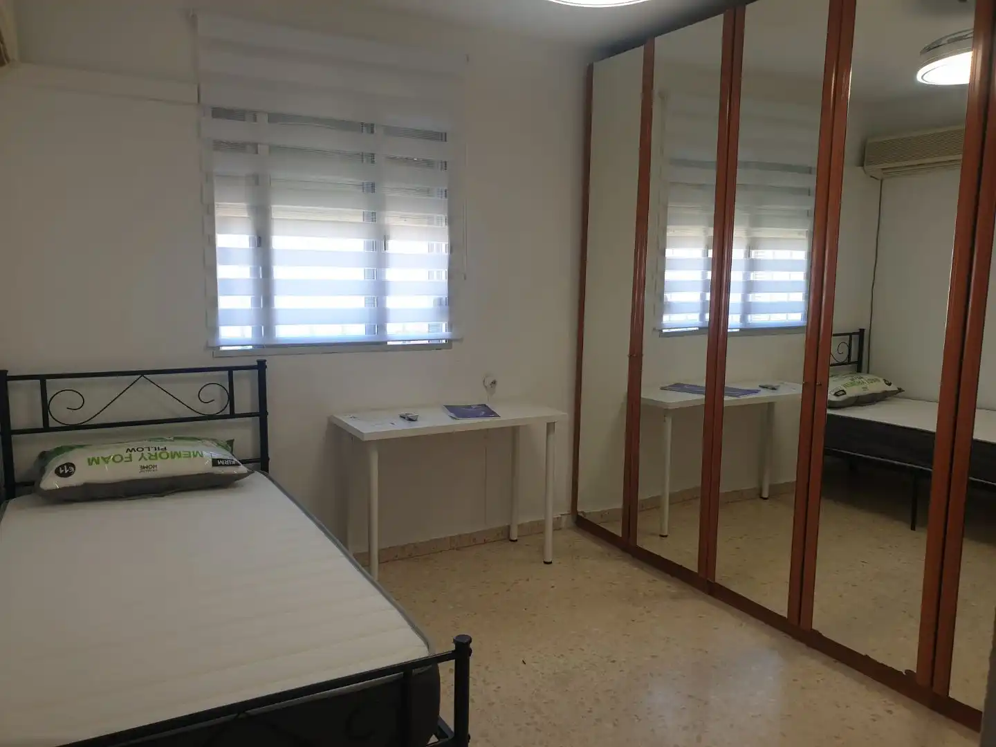 Room in Avenida de la Mujer Trabajadora, 50, Pino Montano - Consolación Room in Avenida de la Mujer Trabajadora, 50, Pino Montano - Consolación