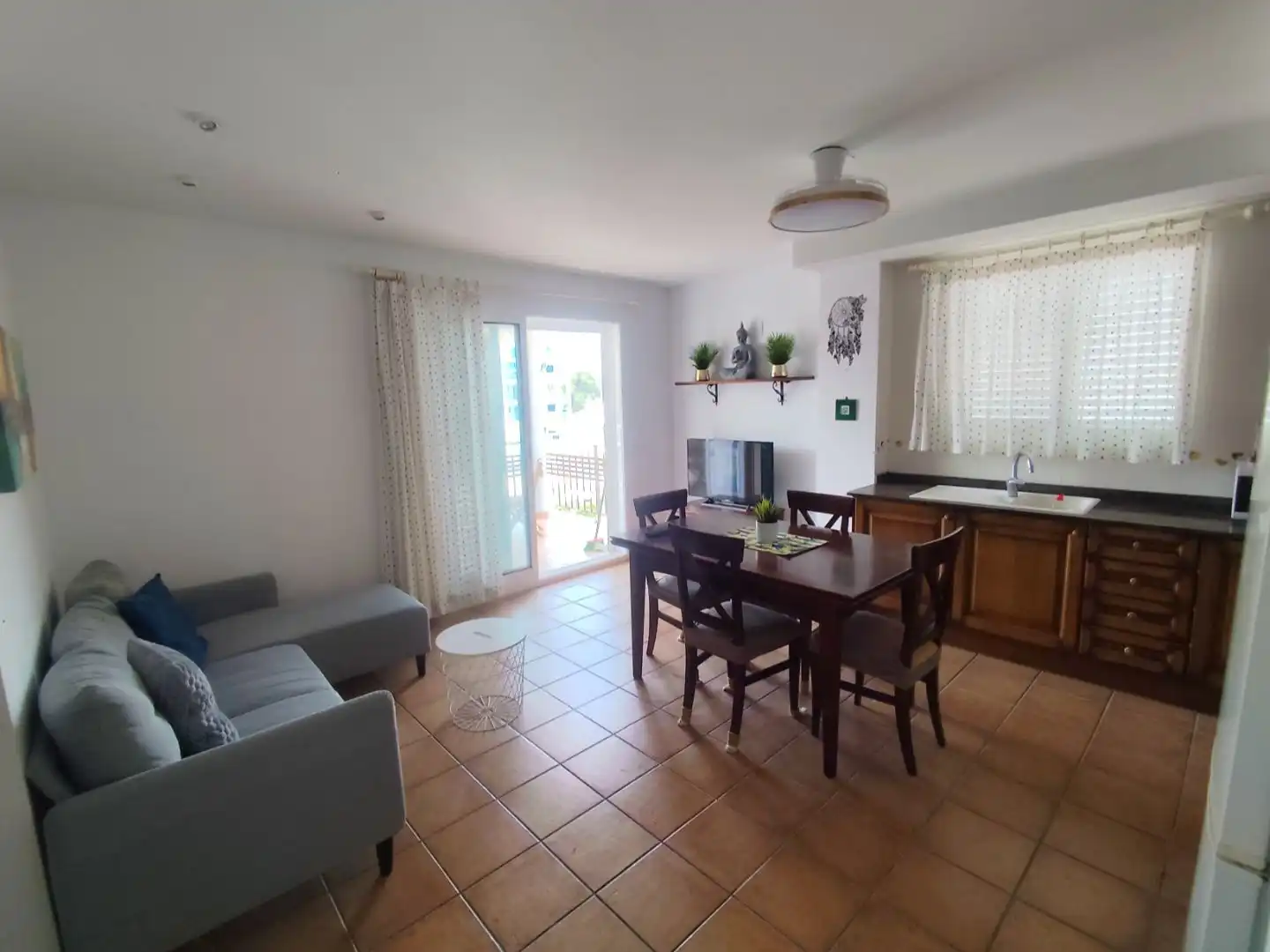 Apartament de lloguer a Centro Sala d'estar de Apartament de lloguer en Oropesa del Mar / Orpesa amb Terrassa i Moblat