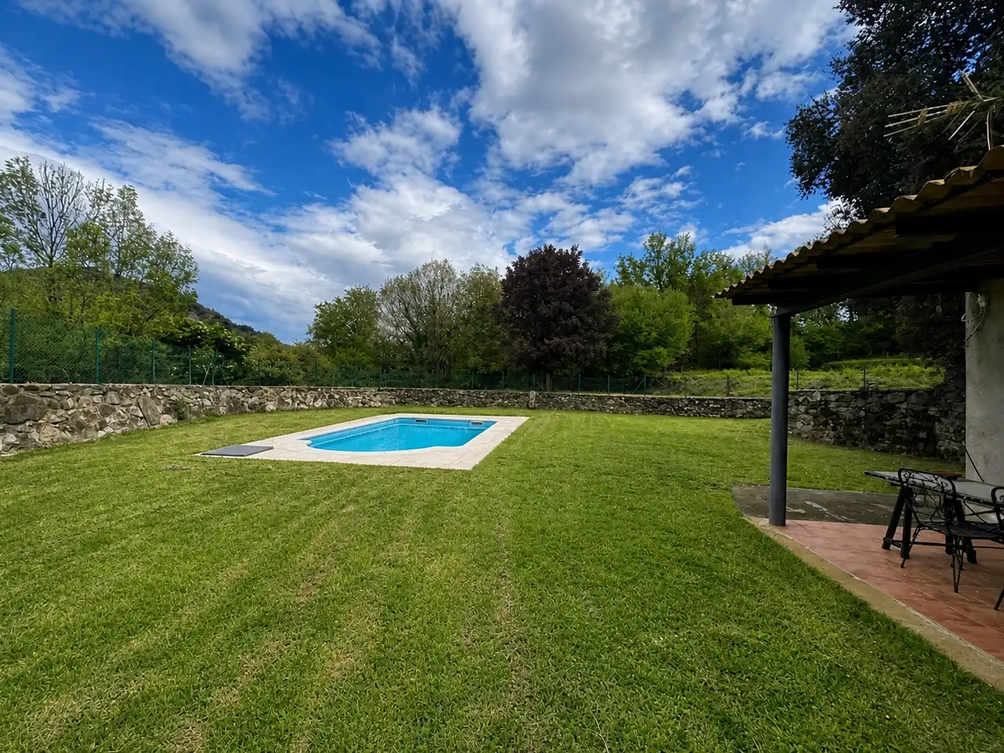 Piscina de Finca rústica en venda en Sant Feliu de Pallerols amb Piscina