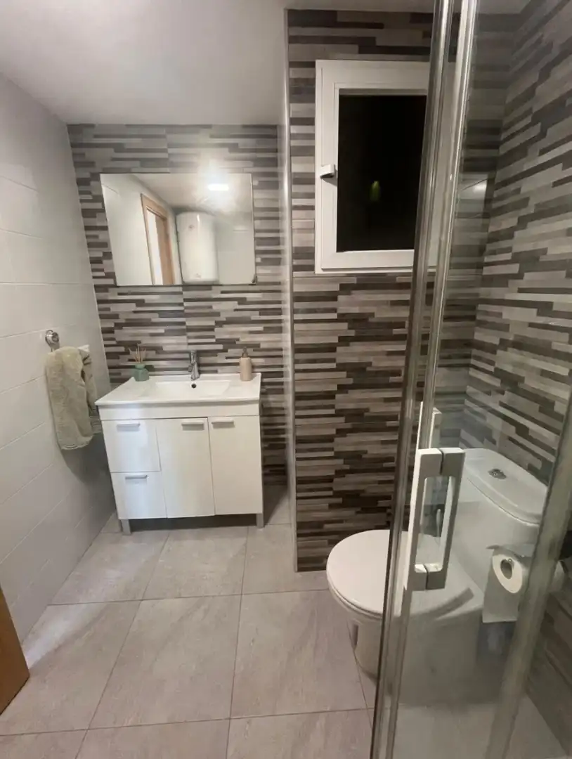Baño de Piso en venta en Benidorm con Aire acondicionado y Balcón