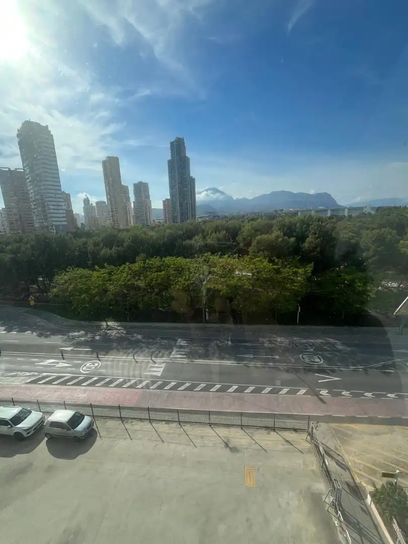 Vista exterior de Piso en venta en Benidorm con Aire acondicionado y Balcón