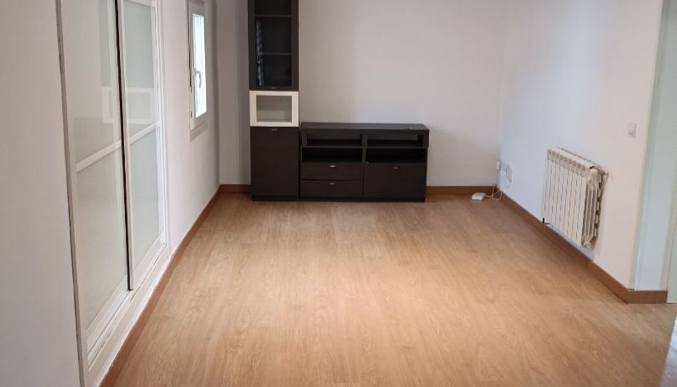 Piso de alquiler en Calle de Martínez de la Riva, 83, Palomeras Bajas, Madrid Capital - imagen 1 Foto 1 de Piso de alquiler en Calle de Martínez de la Riva, 83, Palomeras Bajas, Madrid Capital