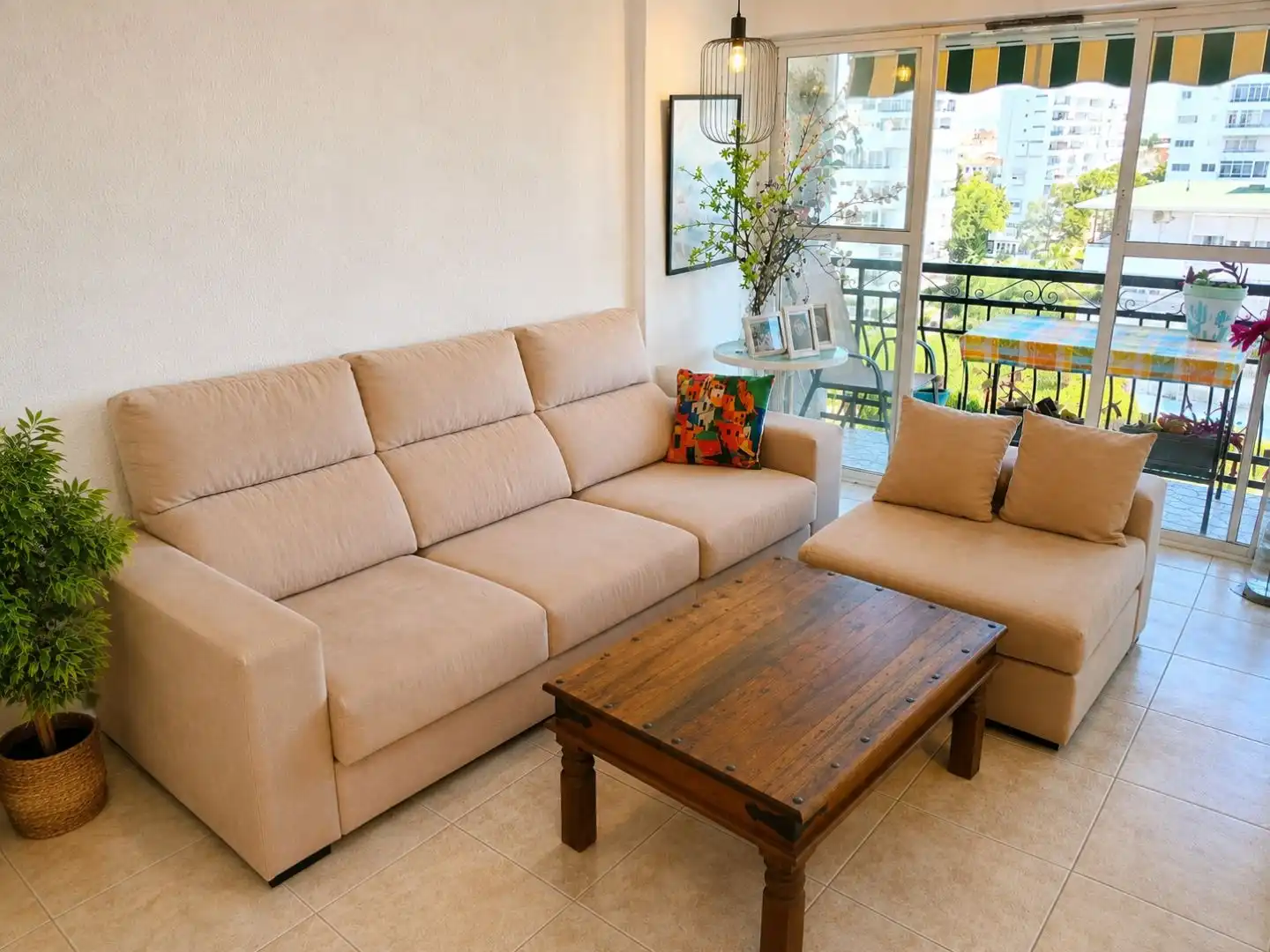 Wohnung zum Verkauf in Calle Eucalipto, 6, Arroyo de la Miel Wohnzimmer von Wohnung zum Verkauf in Benalmádena mit Klimaanlage und Balkon