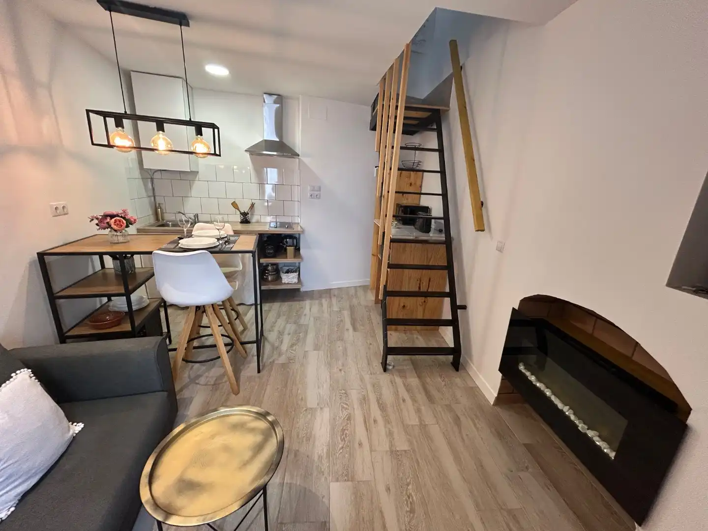 Study for rent in Calle Maldolivas, 33, Higueruela Kitchen of Study for rent in Higueruela with Heating, Parquet flooring and Furnished