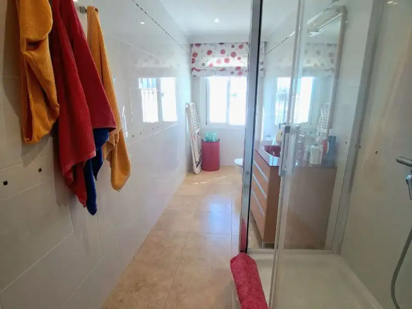 Baño de Casa adosada en venta en Mijas con Aire acondicionado