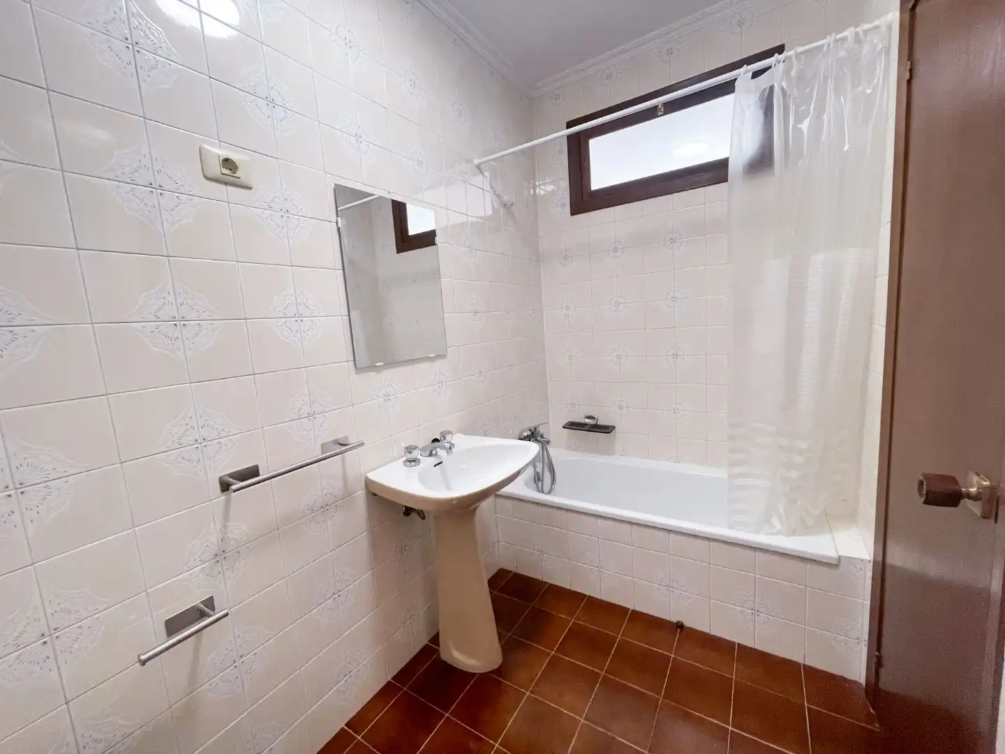 Piso en venta en Rúa Castelao, 7, Cariño Baño de Piso en venta en Cariño con Amueblado