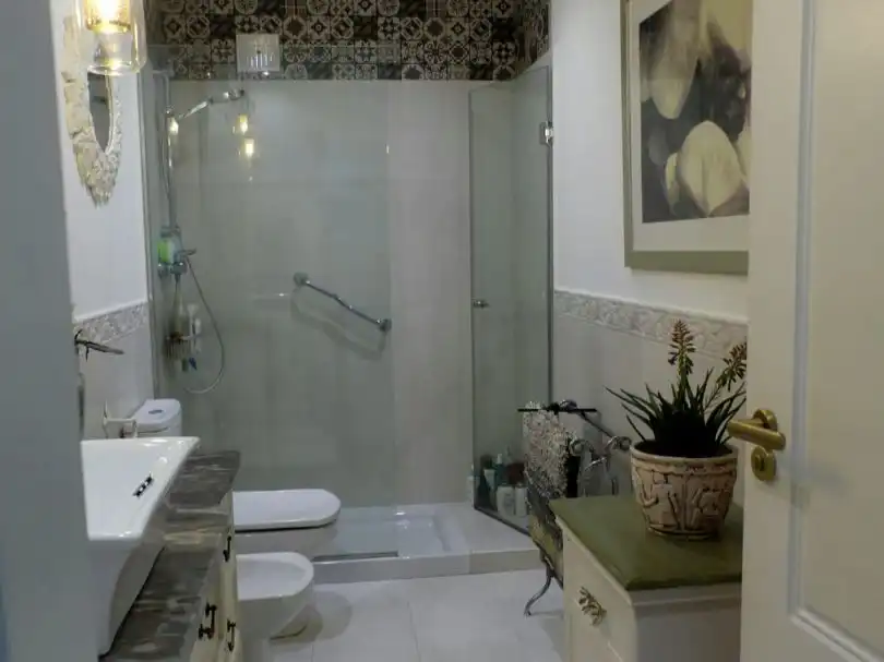 Flat for sale in Foru Kalea, 20, Ensanche Bathroom of Flat for sale in Vitoria - Gasteiz with Air Conditioner and Terrace
