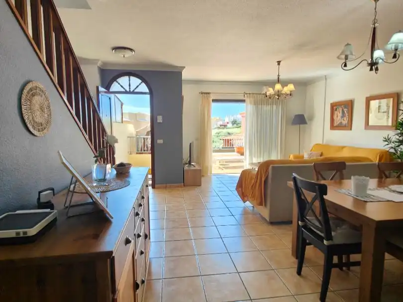 Piso en venta en Calle Guanches de la Virgen de Candelaria, 22, Cuevecitas - Malpaís Comedor de Piso en venta en Candelaria con Aire acondicionado, Jardín privado y Terraza