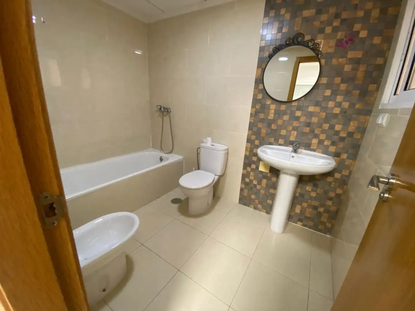 Flat for sale in Calle Mulagar, 2, Redován Bathroom of Flat for sale in Redován with Terrace, Storage room and Swimming Pool