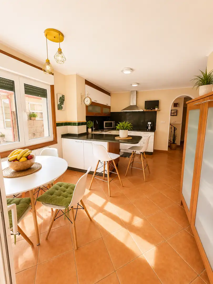 Casa o chalet en venta en Lugar Fontan, 15, Gondomar Cocina de Casa o chalet en venta en Gondomar con Calefacción, Jardín privado y Parquet