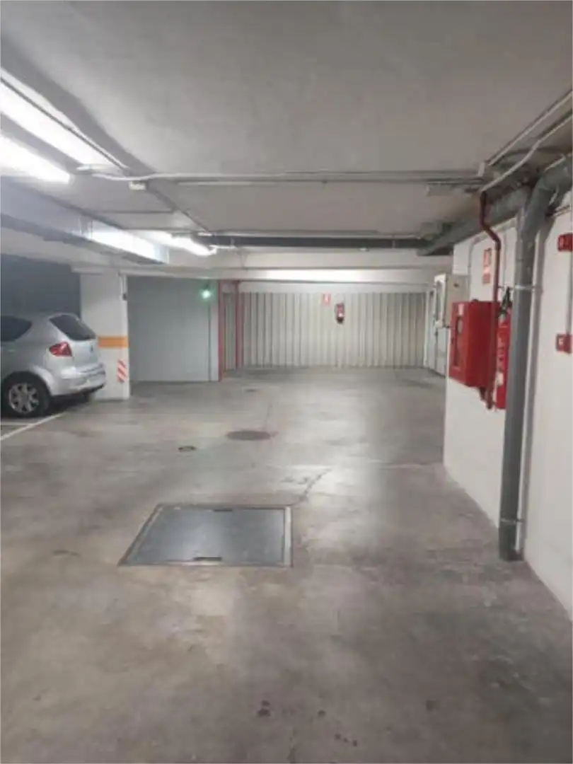 Garaje de alquiler en Navalmoral de la Mata Parking de Garaje de alquiler en Navalmoral de la Mata