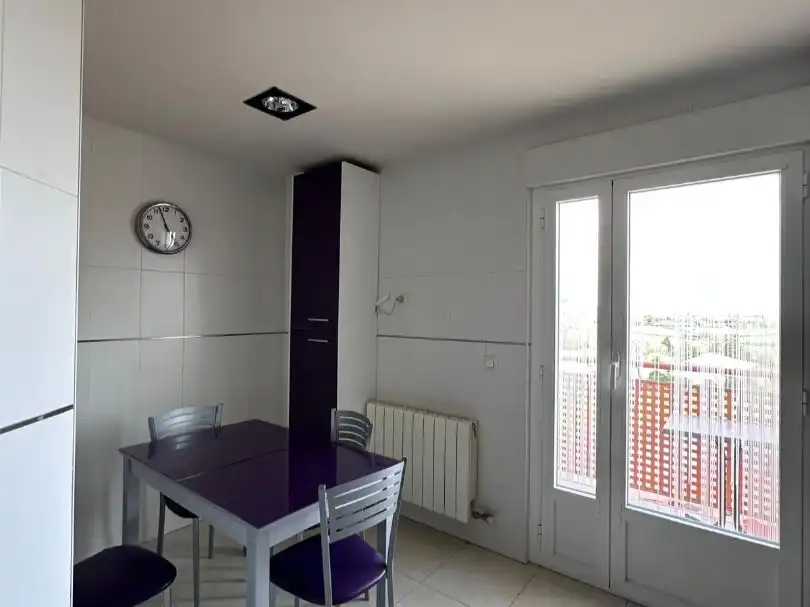 Flat for sale in Calle Príncipe Felipe, 89, Guijuelo Kitchen of Flat for sale in Guijuelo with Balcony