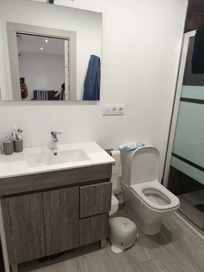Baño de Piso en venta en Alcoy / Alcoi con Aire acondicionado, Calefacción y Amueblado