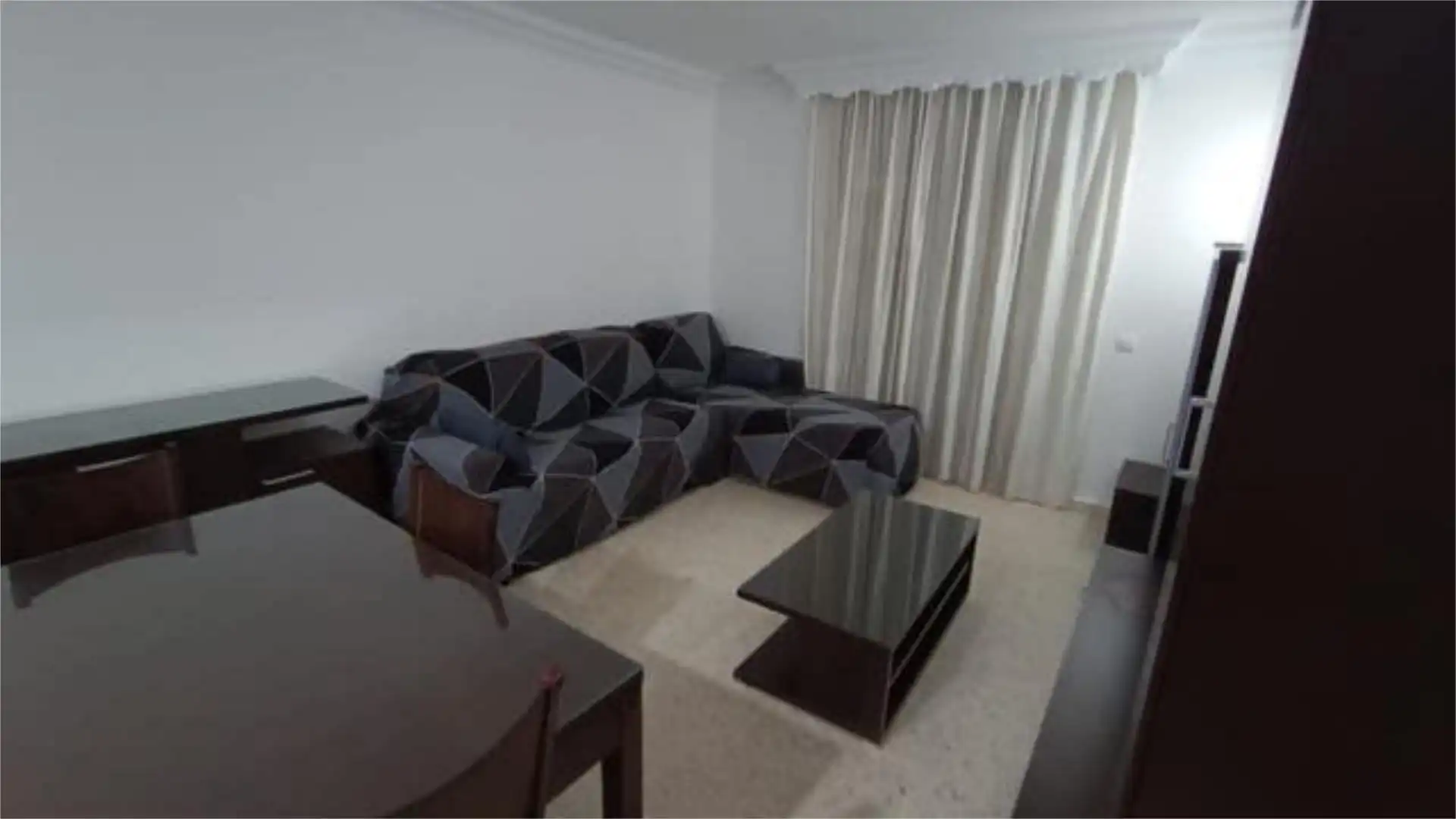 Piso de alquiler en Ubrique Sala de estar de Piso de alquiler en Ubrique con Terraza y Amueblado