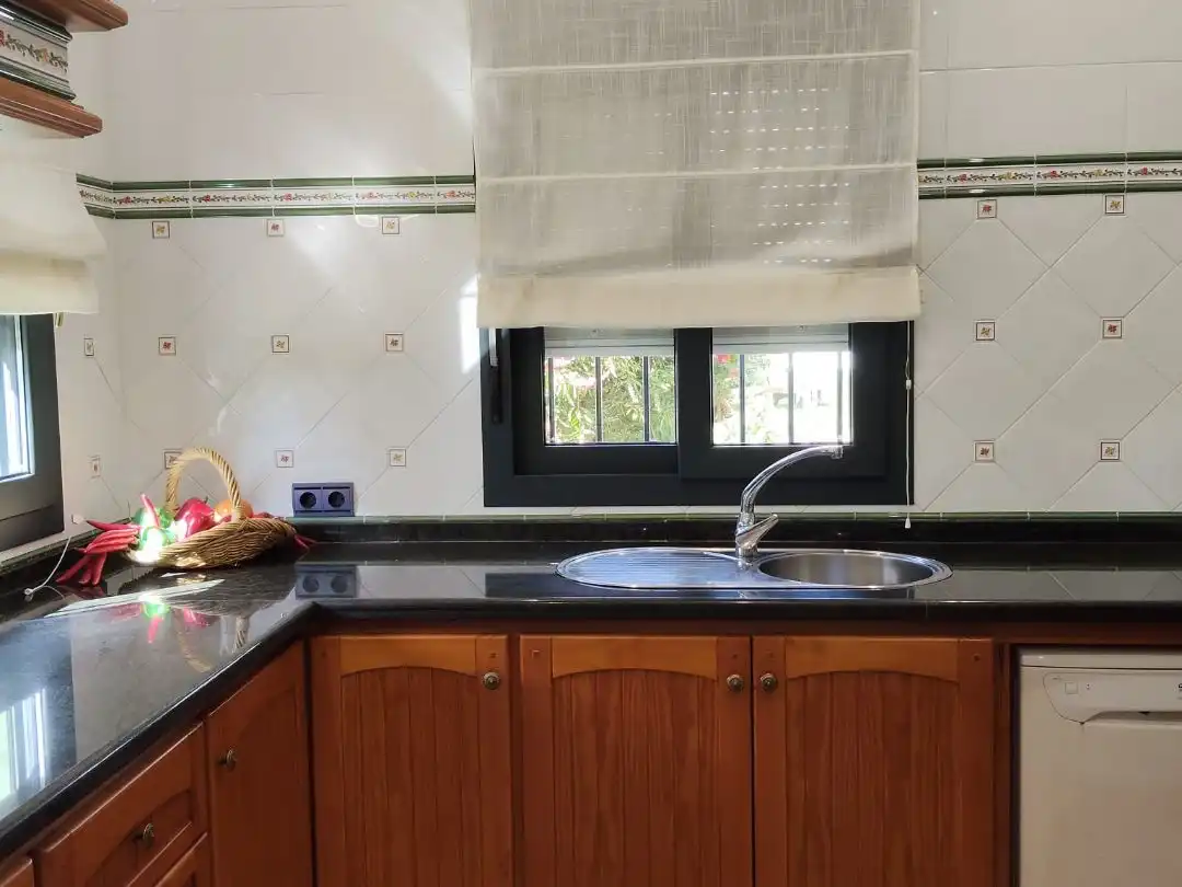 Casa o chalet en venta en Urbanizacion UER28, 28, Islantilla Golf Cocina de Casa o chalet en venta en Islantilla con Aire acondicionado, Calefacción y Jardín privado