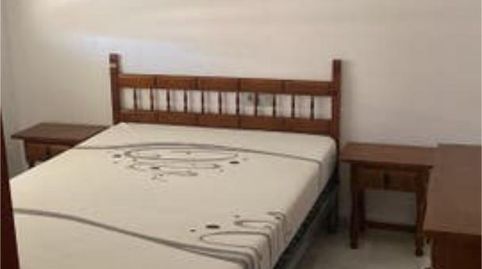 Foto 3 de Piso de alquiler en Baza, Granada