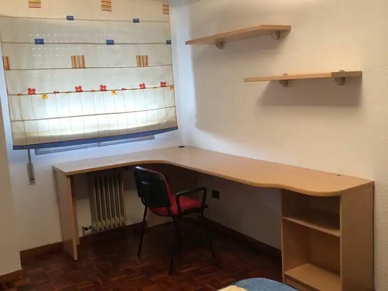 Piso de alquiler en Cuenca con Calefacción, Parquet y Amueblado
