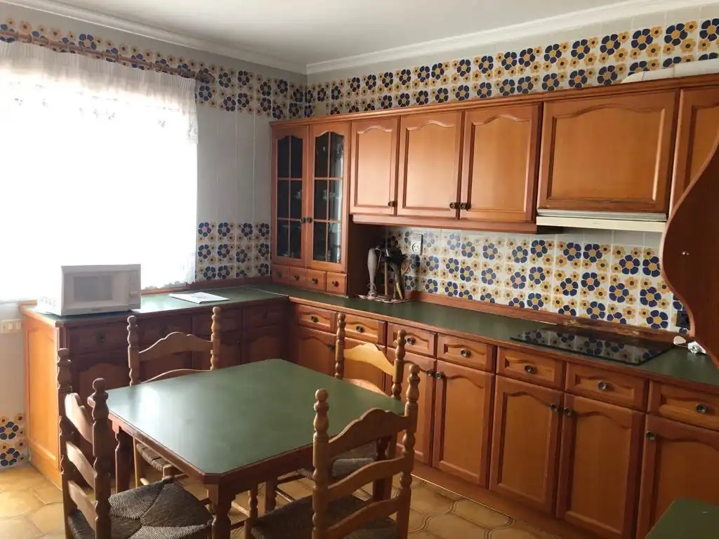 Cocina de Piso de alquiler en Cuenca con Calefacción, Parquet y Amueblado