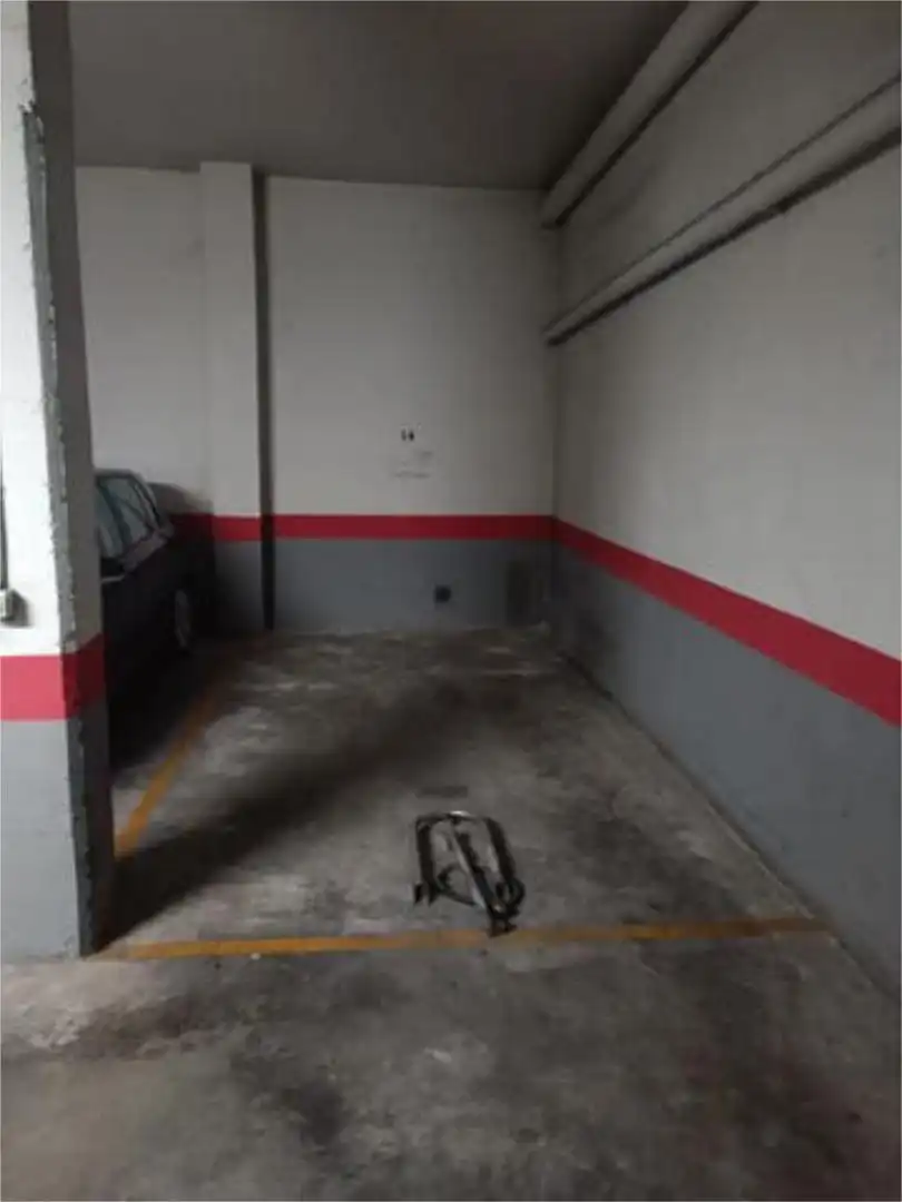 Parking de Garaje de alquiler en  Logroño