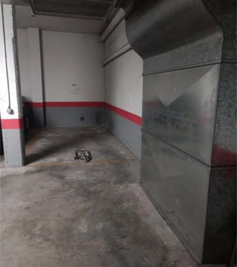 Foto 2 de Garaje de alquiler en El Arco, Logroño