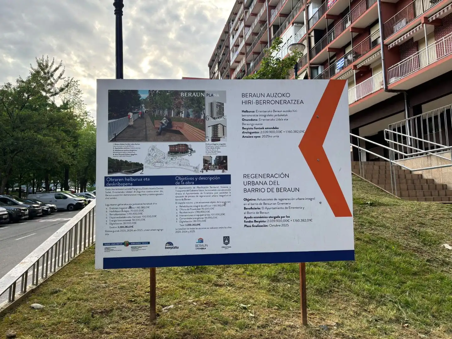 Pis en venda a Beraun Kalea, 13, Beraun - Pontika Vista exterior de Pis en venda en Errenteria amb Balcó