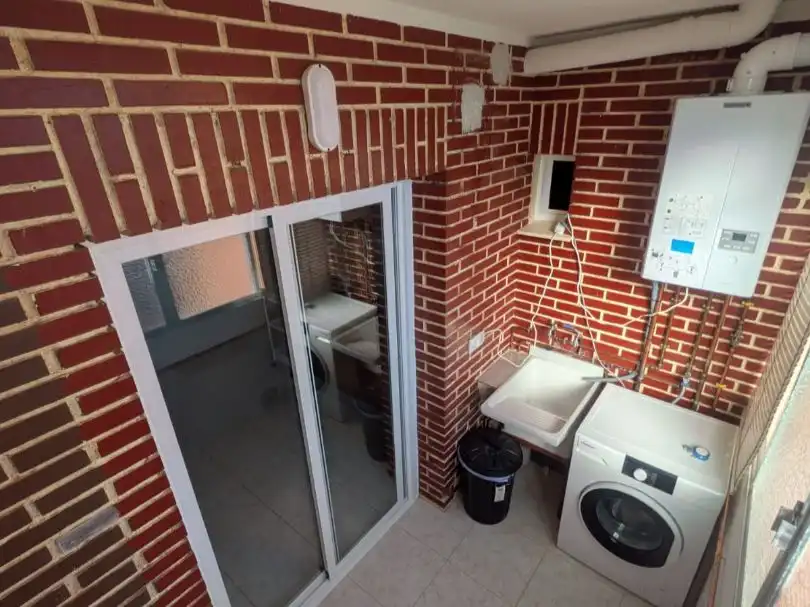 Flat for rent in Calle Mari Monreal, 9, Alcázar de San Juan Bathroom of Flat for rent in Alcázar de San Juan with Heating, Swimming Pool and Furnished