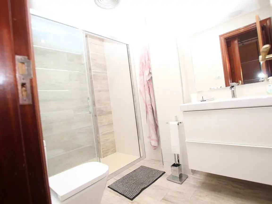 Baño de Piso de alquiler en Ejea de los Caballeros con Aire acondicionado, Calefacción y Terraza