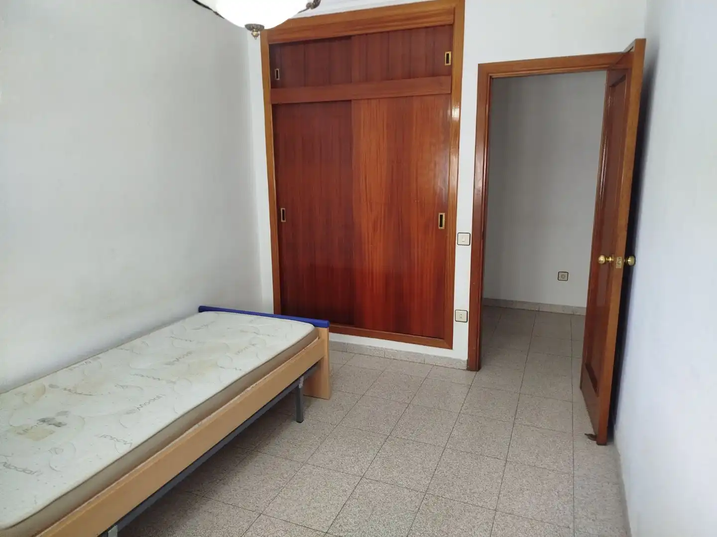 Zimmer in Calle Blasco Ibáñez, 5, Nueva Andalucía Zimmer in Calle Blasco Ibáñez, 5, Nueva Andalucía