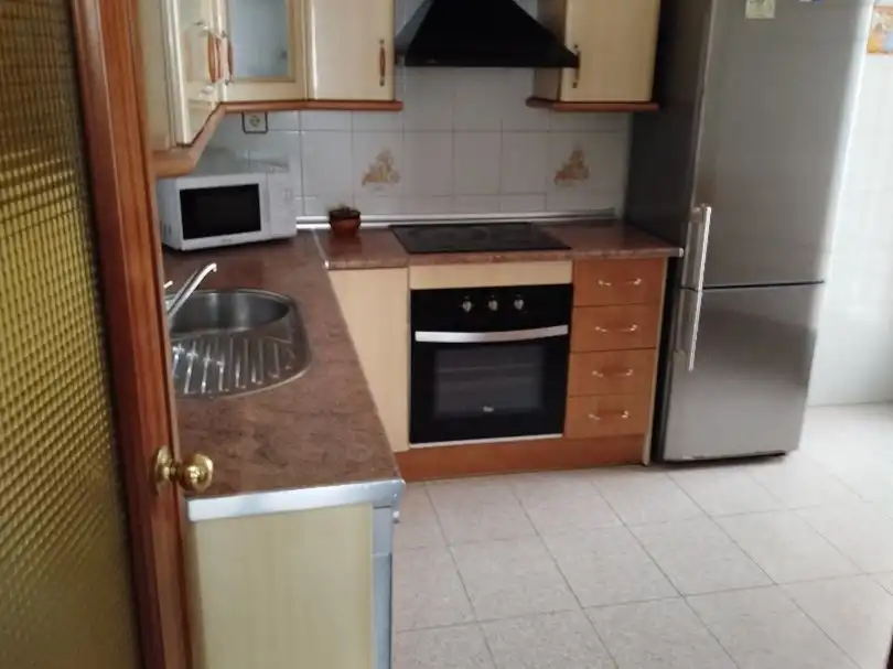 Zimmer in Calle Blasco Ibáñez, 5, Nueva Andalucía Zimmer in Calle Blasco Ibáñez, 5, Nueva Andalucía