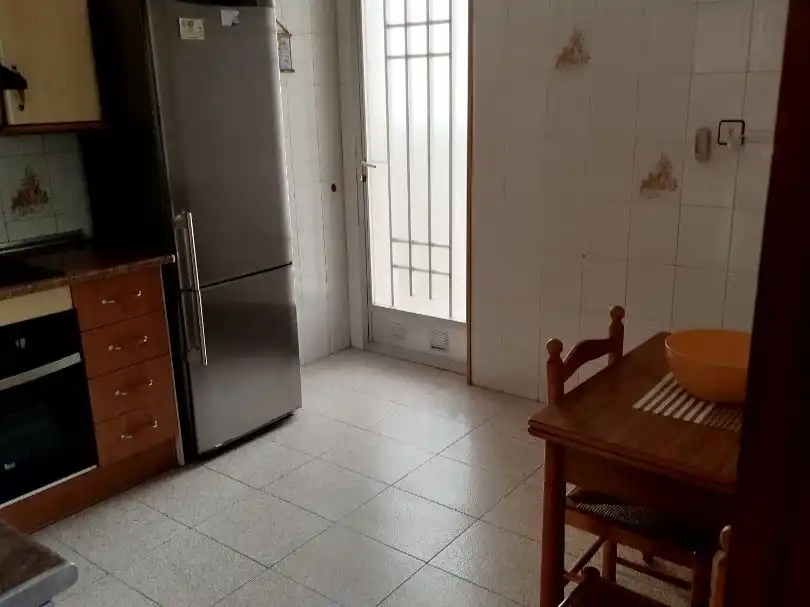 Zimmer in Calle Blasco Ibáñez, 5, Nueva Andalucía Zimmer in Calle Blasco Ibáñez, 5, Nueva Andalucía