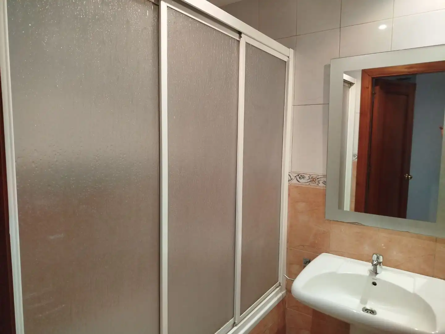 Zimmer in Calle Blasco Ibáñez, 5, Nueva Andalucía Zimmer in Calle Blasco Ibáñez, 5, Nueva Andalucía