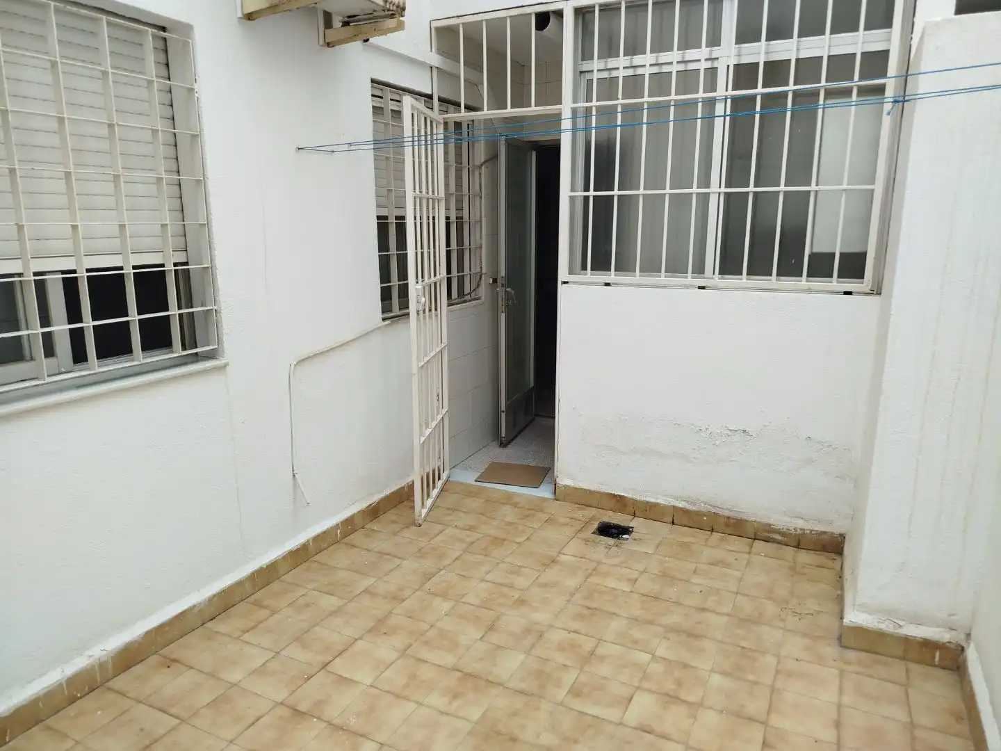 Zimmer in Calle Blasco Ibáñez, 5, Nueva Andalucía Zimmer in Calle Blasco Ibáñez, 5, Nueva Andalucía