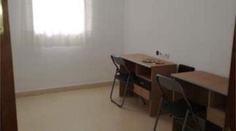 Foto 5 de Piso de alquiler en Los Almendros - El Limonero - El Tomillar, Málaga Capital