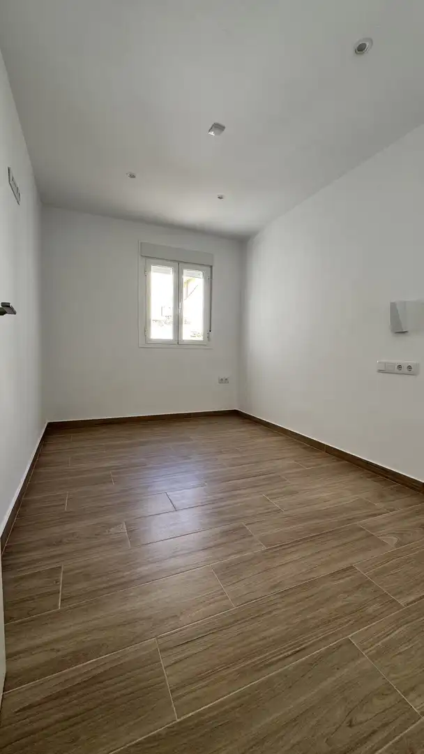 Habitación de Piso de alquiler en Écija con Aire acondicionado, Trastero y Balcón