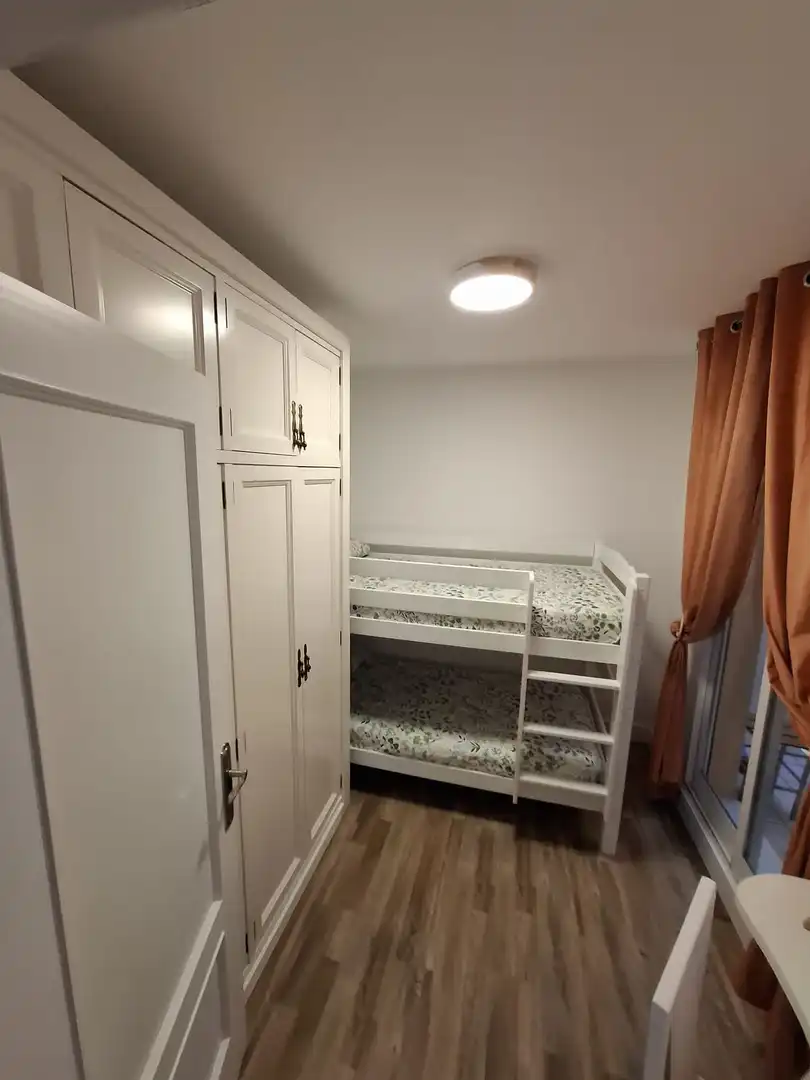 Apartamento de alquiler en Almería con Aire acondicionado, Calefacción y Parquet