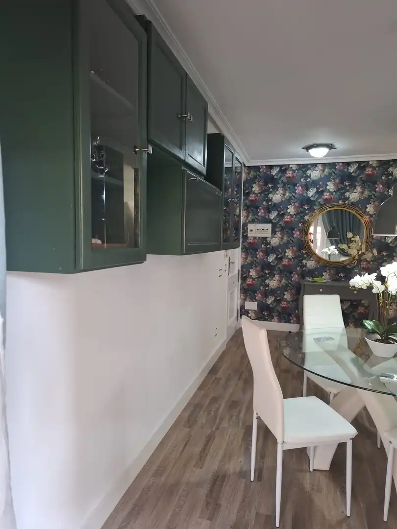 Cocina de Apartamento de alquiler en Almería con Aire acondicionado, Calefacción y Parquet