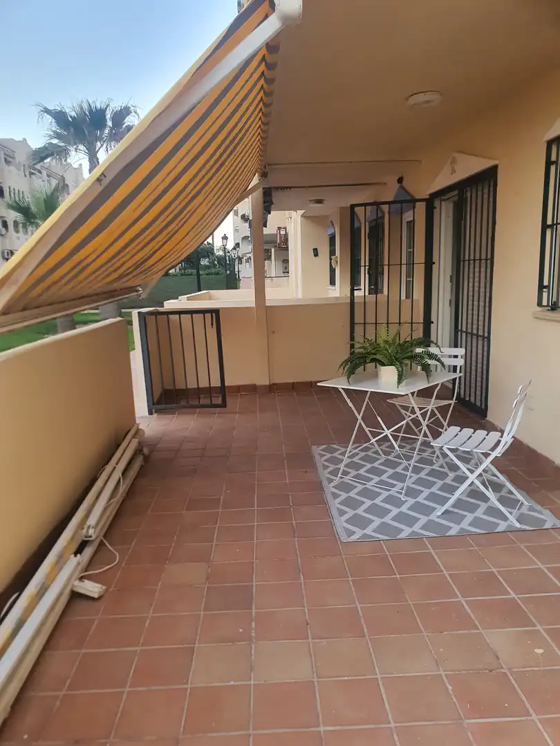 Terraza de Apartamento de alquiler en Almería con Aire acondicionado, Calefacción y Parquet