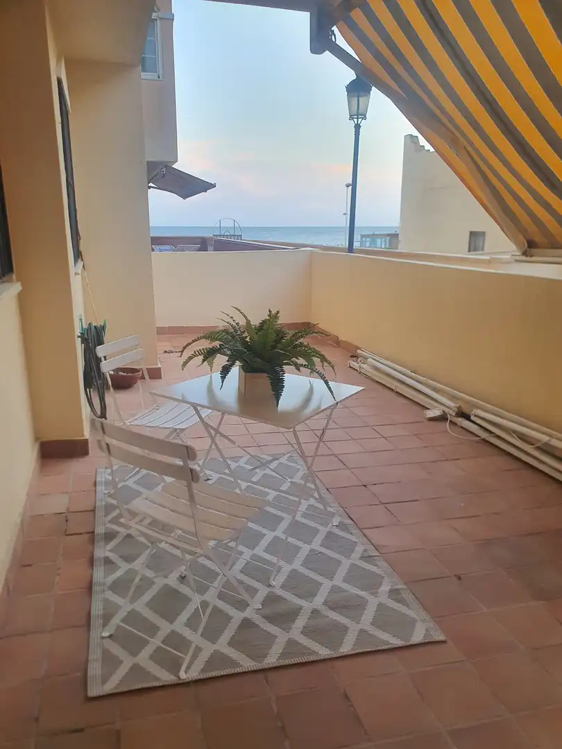 Terraza de Apartamento de alquiler en Almería con Aire acondicionado, Calefacción y Parquet