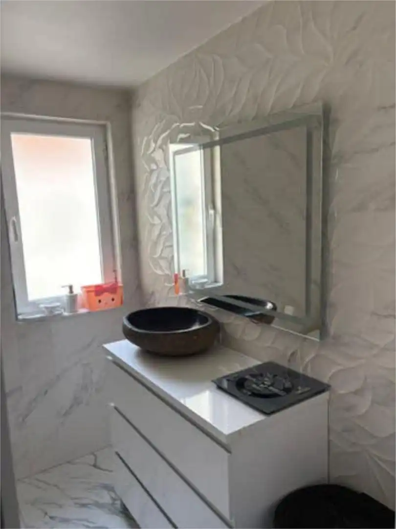 Piso en venta en Terradillos Baño de Piso en venta en Terradillos con Calefacción, Terraza y Trastero