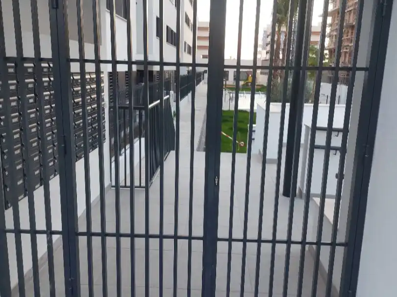Flat for rent in Calle Santiago Rusiñol, 45, Rosaleda - Juventud
