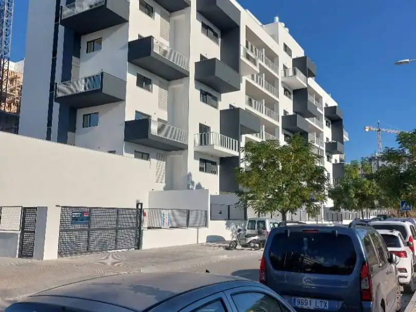 Flat for rent in Calle Santiago Rusiñol, 45, Rosaleda - Juventud