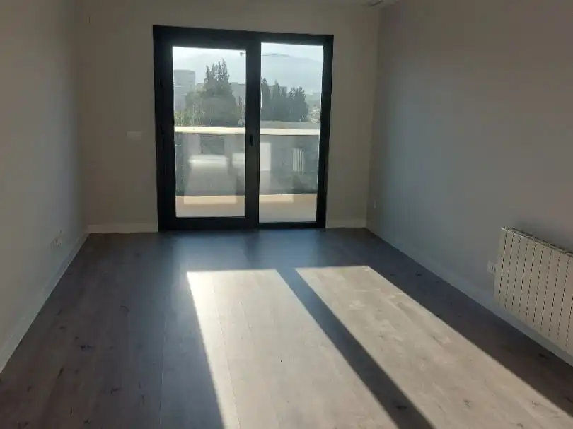 Flat for rent in Calle Santiago Rusiñol, 45, Rosaleda - Juventud
