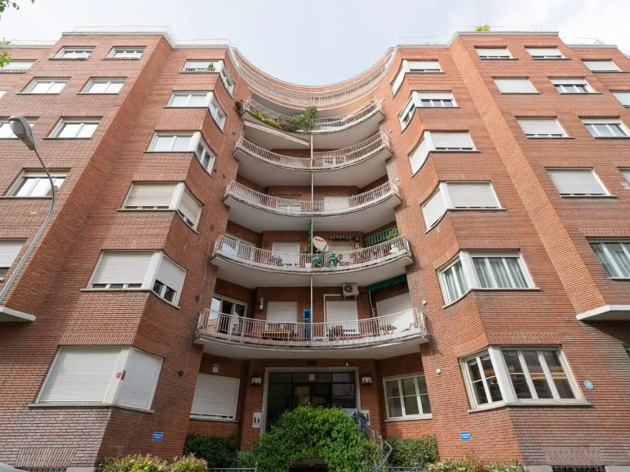 Vista exterior de Pis en venda en  Madrid Capital amb Aire condicionat