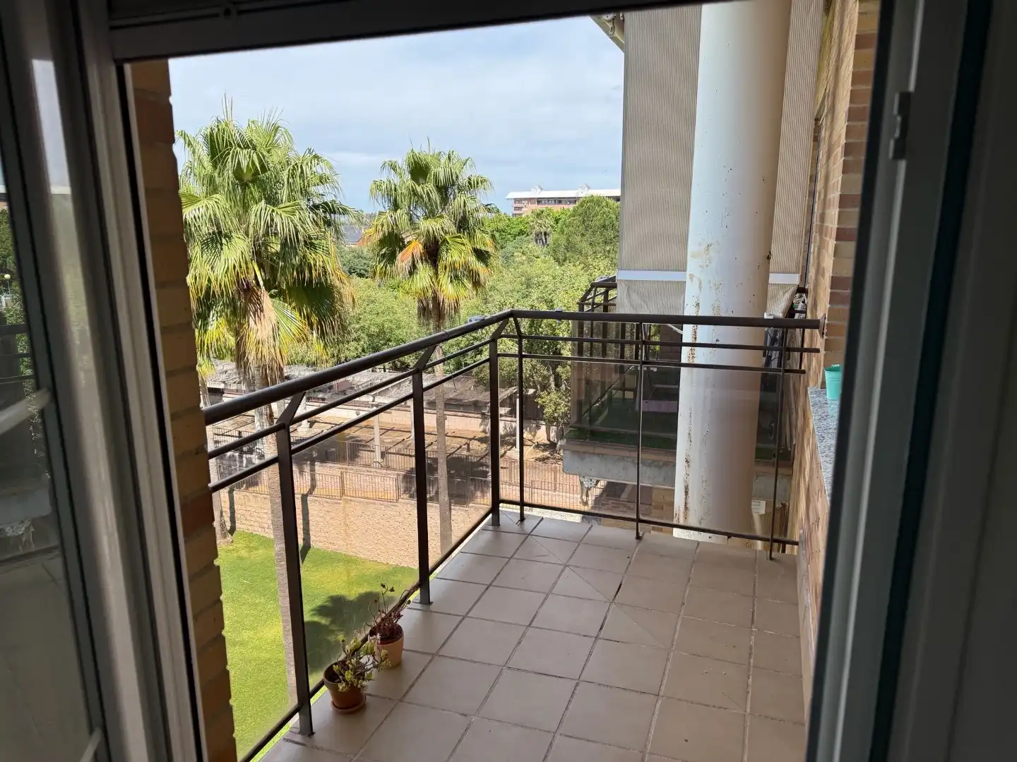 Apartamento de alquiler en Calle Gaspar Mendez, 9, Valdepasillas - La Paz - Huerta Rosales Terraza de Apartamento de alquiler en Badajoz con Aire acondicionado, Calefacción y Parquet